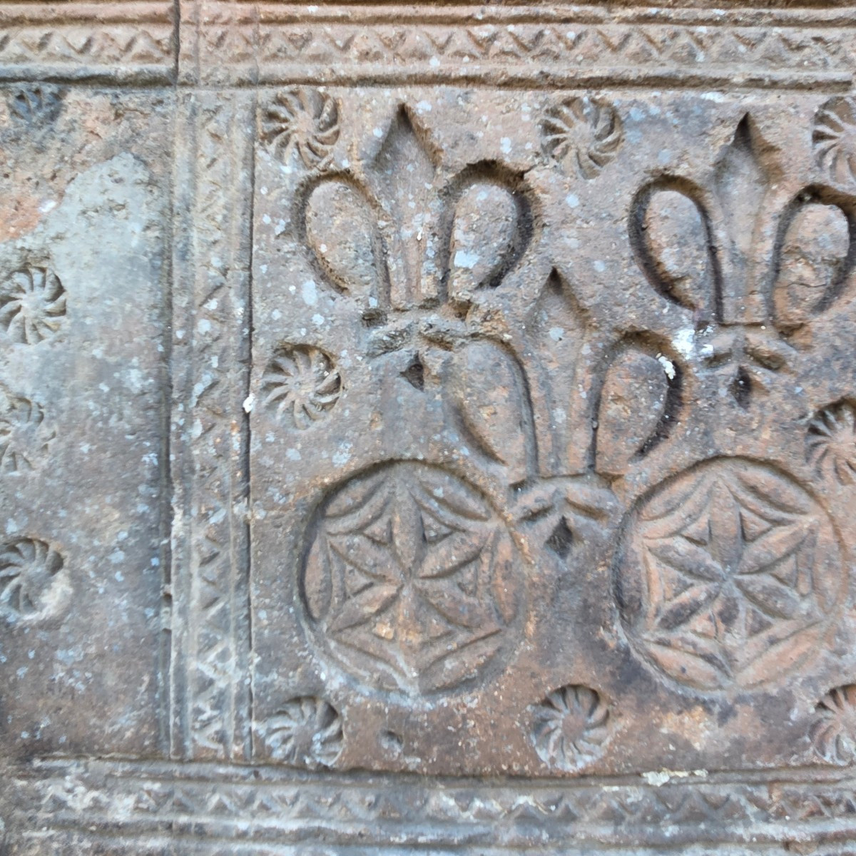 Gothic Period Stone Fireplace Element-photo-1