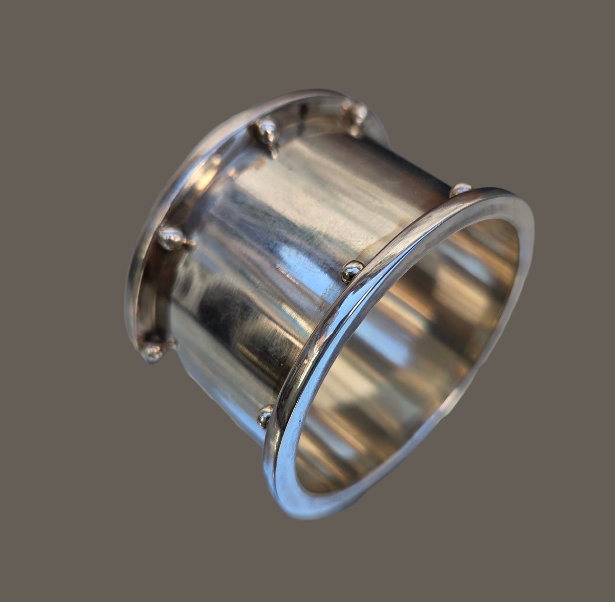 Jean Puiforcat (1897-1945) Rond de serviette argent. 