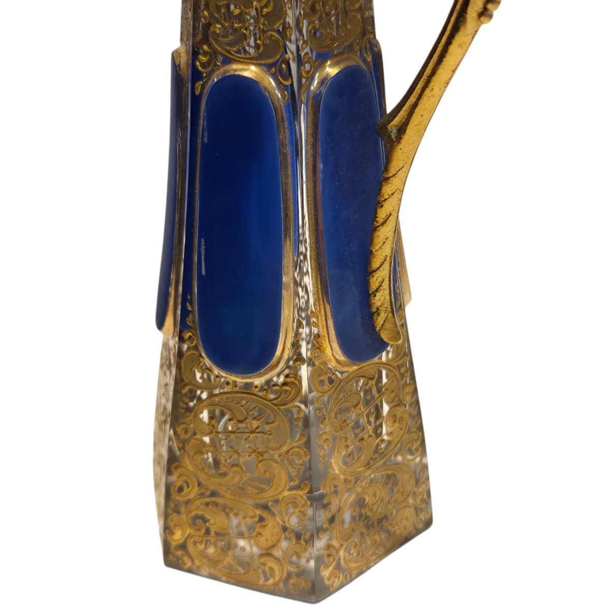 Carafe de service en cristal émaillé et doré – Bohême, XIXᵉ siècle-photo-2