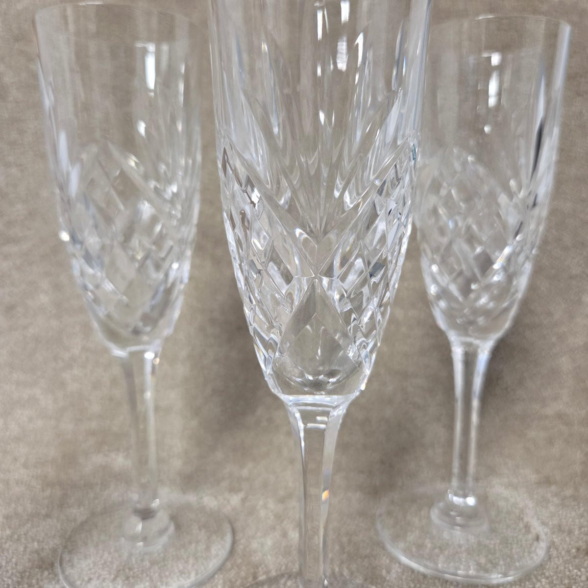 Lot de 5 flûtes à champagne en cristal – Saint-Louis, modèle Chantilly-photo-4