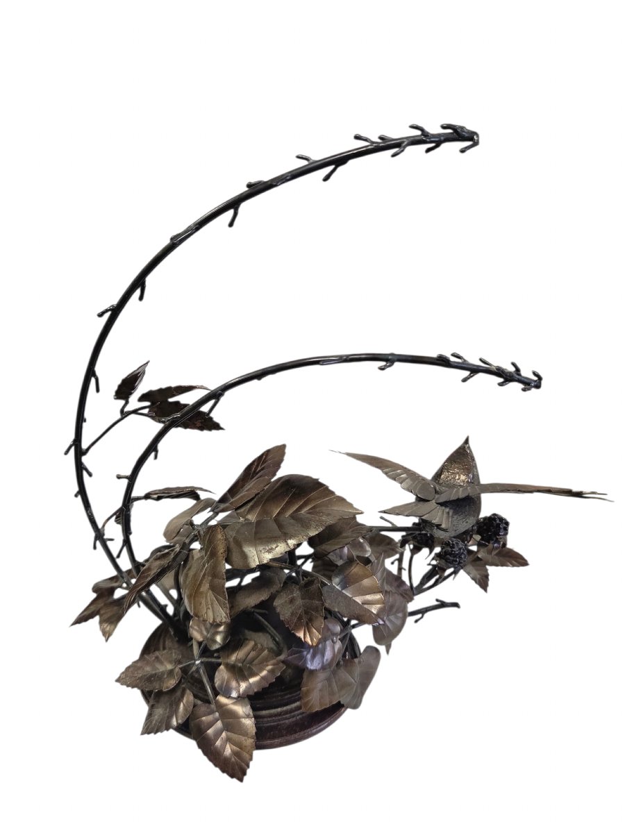 Gordon Griffiths – Sculpture d’oiseau sur ronces en métal. -photo-3