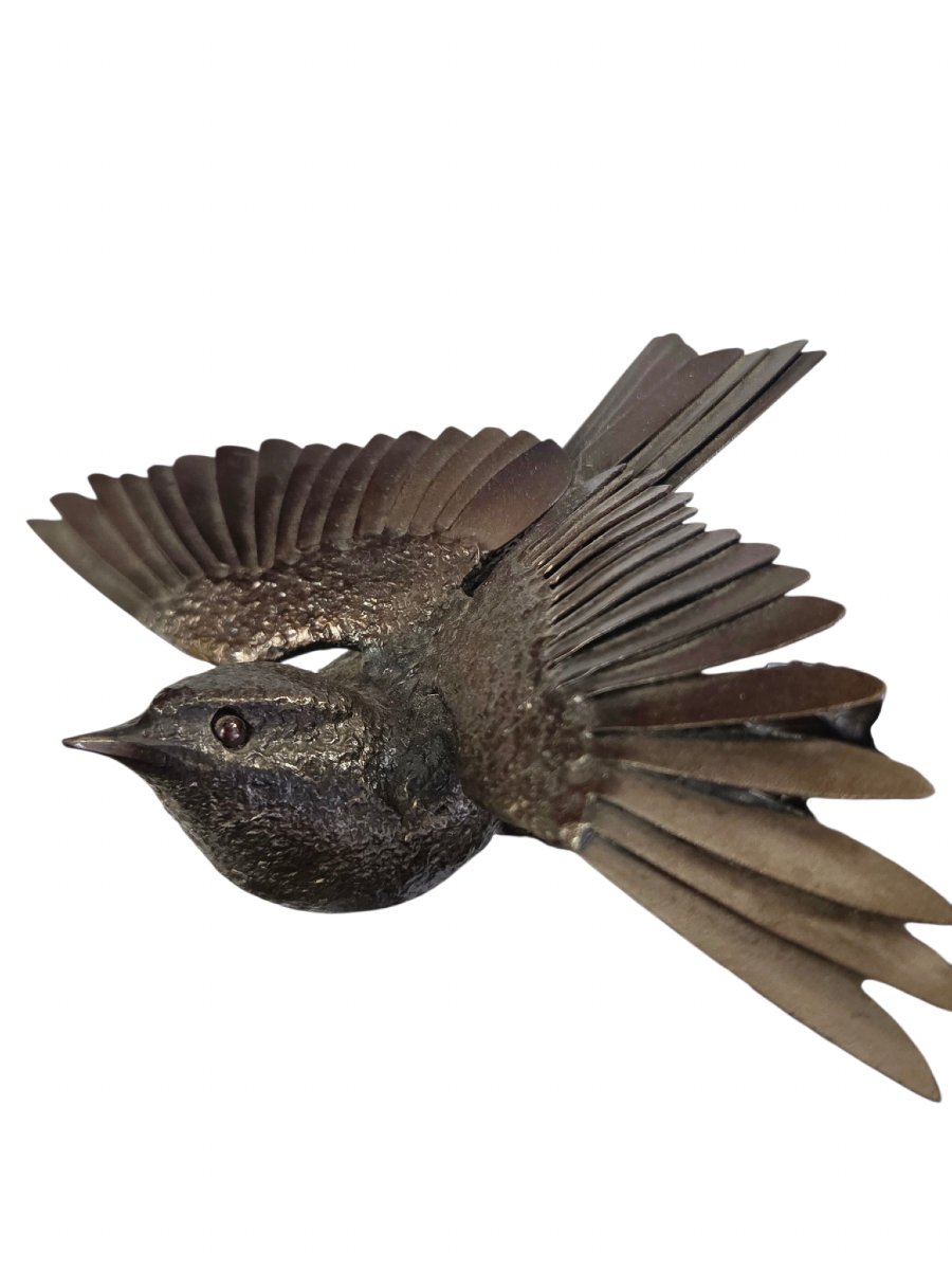 Gordon Griffiths – Sculpture d’oiseau sur ronces en métal. -photo-3