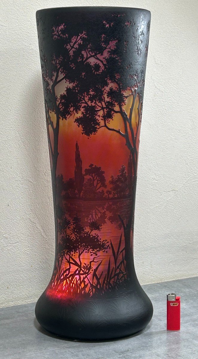 Très grand Vase En Pâte De Verre Daum Nancy Au Décor De Paysage Lacustre Dégagé à l'Acide-photo-4