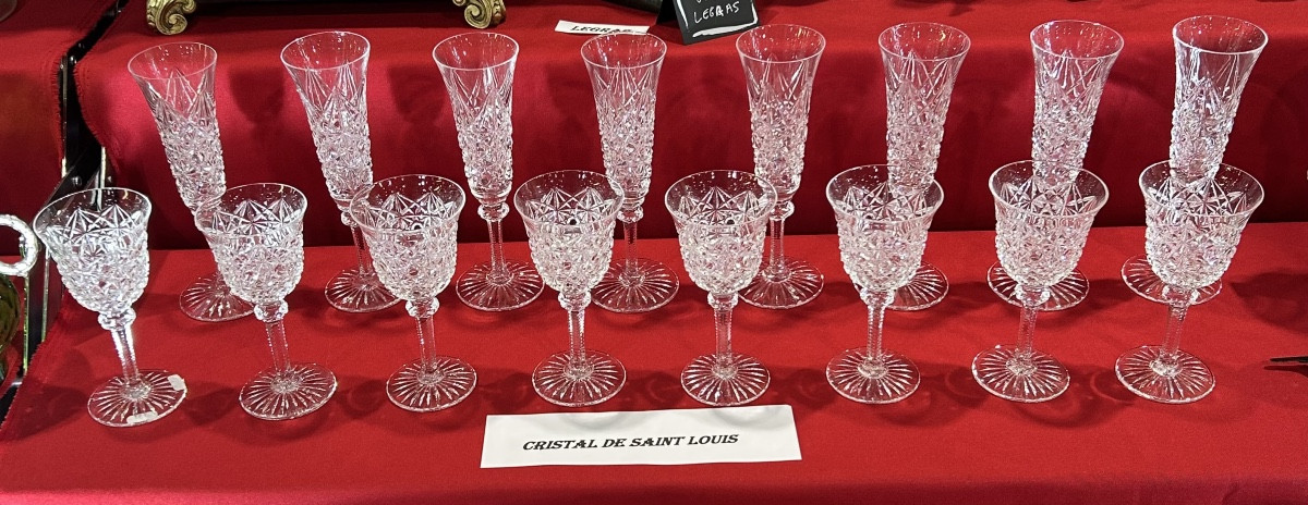 16 verre en cristal de Saint Louis modèle Roemer