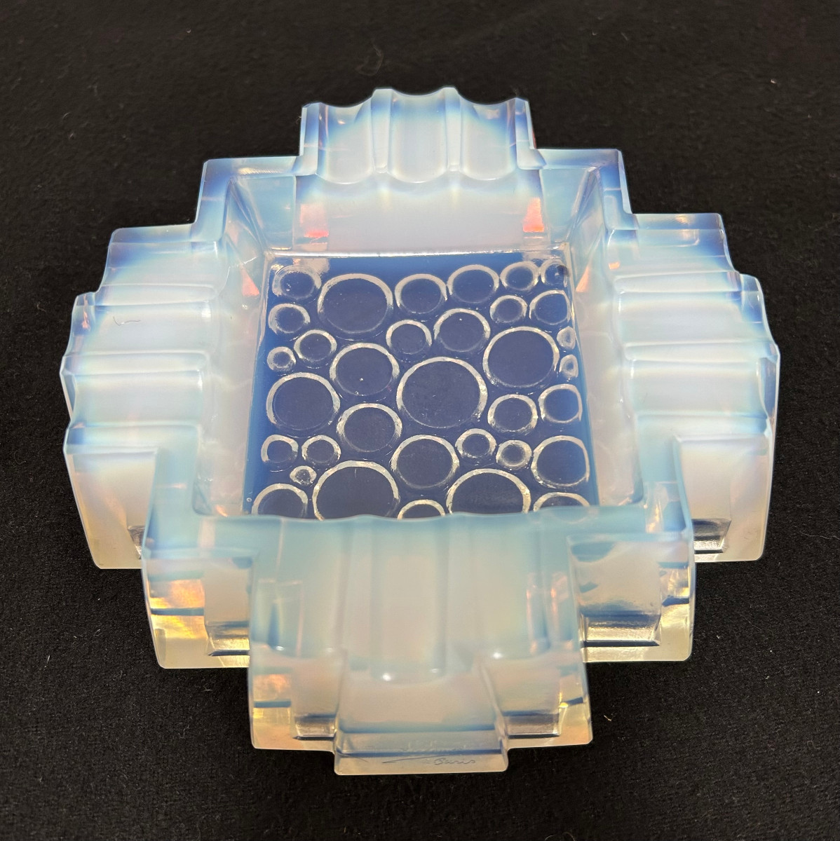 Sabino Paris Ashtray, 1930s, Art Deco, "pastilles" Model, Reference 9074