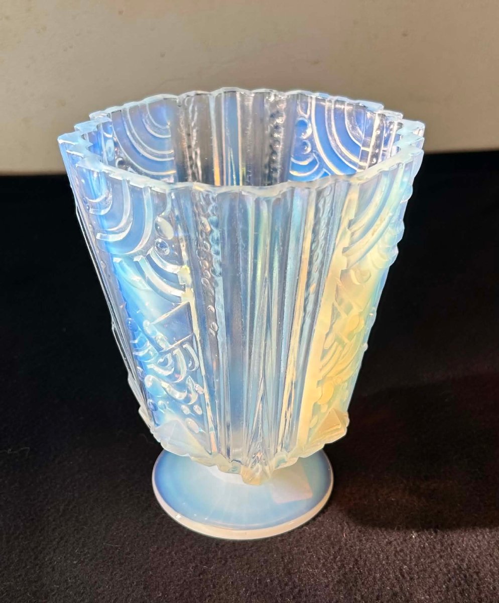 vase opalescent Art déco signé Muller frère Luneville 1930