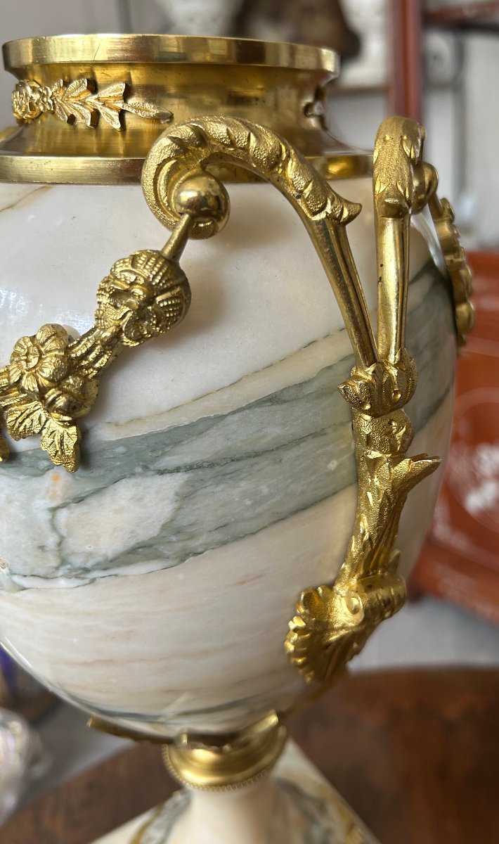 Paire de cassolettes style louis XVI en marbre veiné et bronze doré d'époque Napoléon III-photo-4