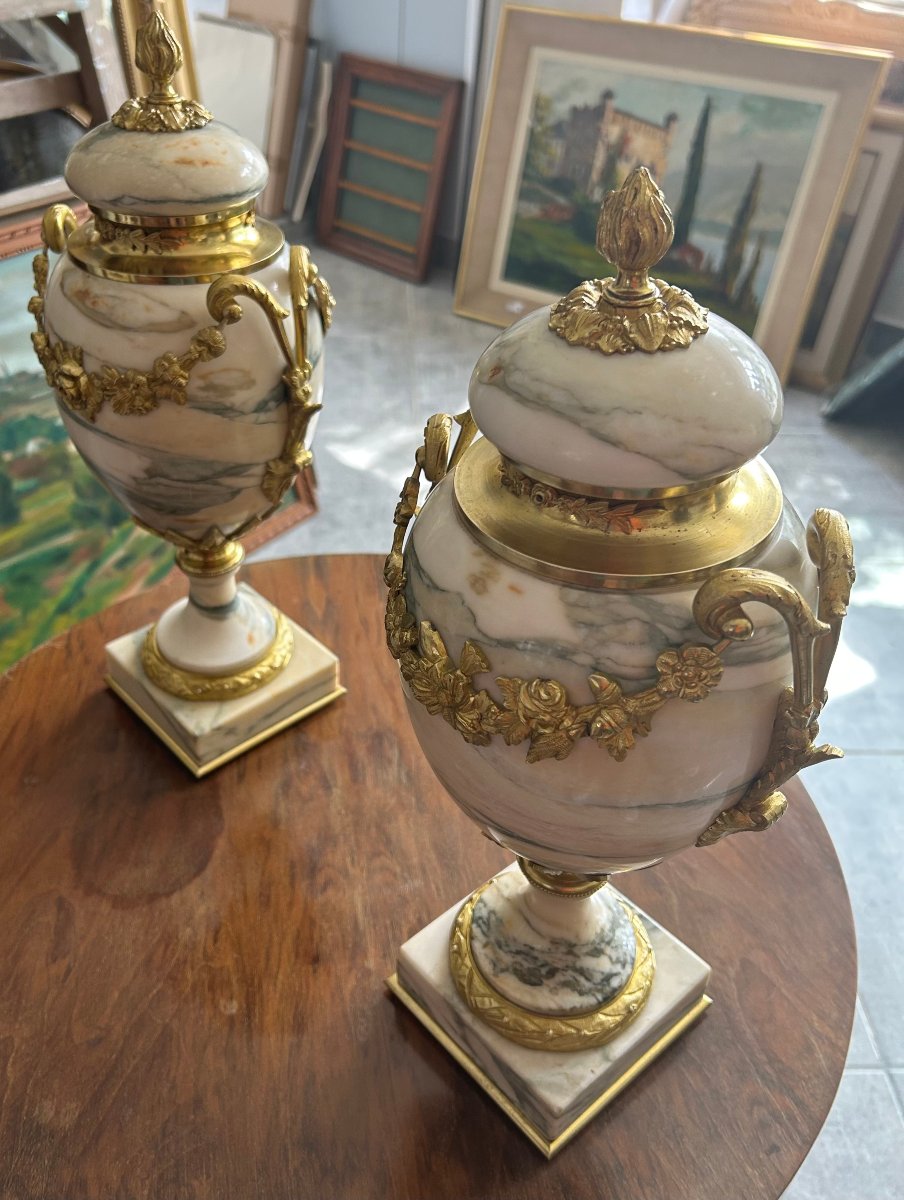 Paire de cassolettes style louis XVI en marbre veiné et bronze doré d'époque Napoléon III-photo-3