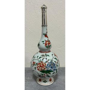 18th Century Chinese Porcelain Sprinkler With Silver Stopper