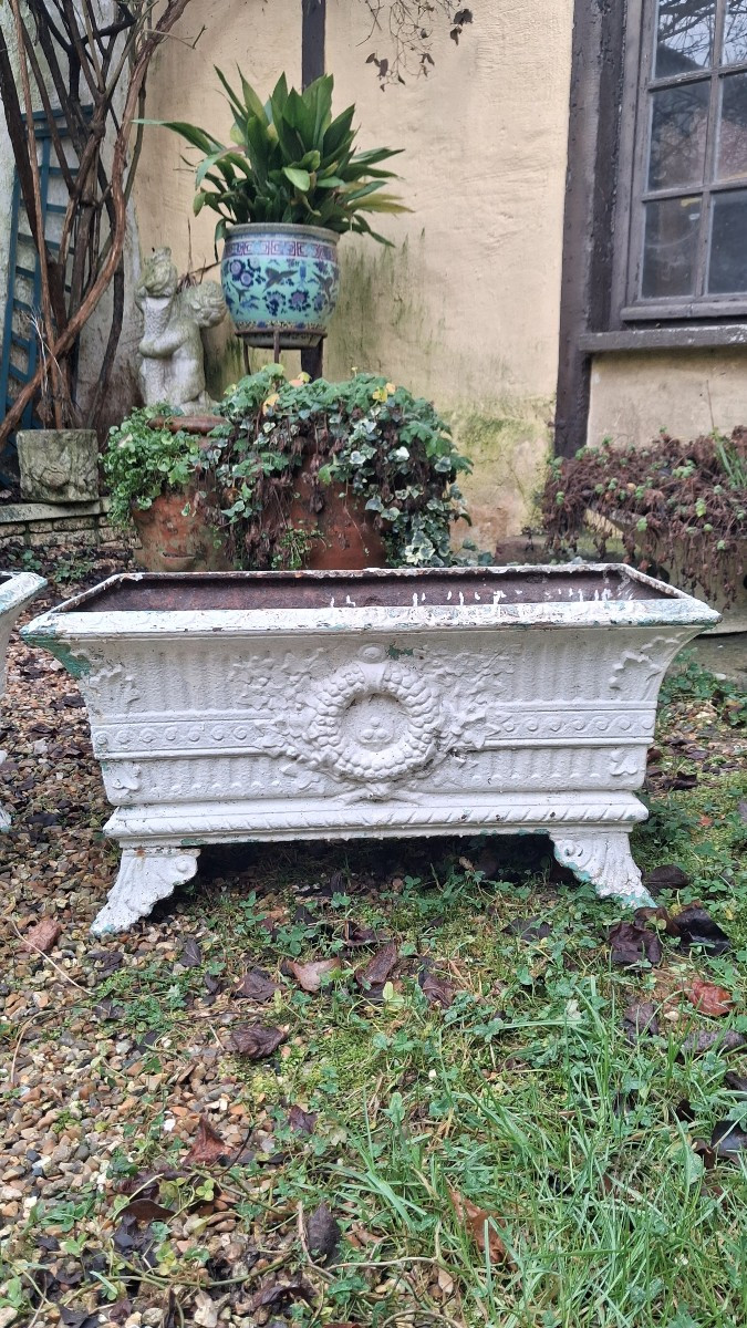 Pair Of 19th Century Cast Iron Planters -photo-2