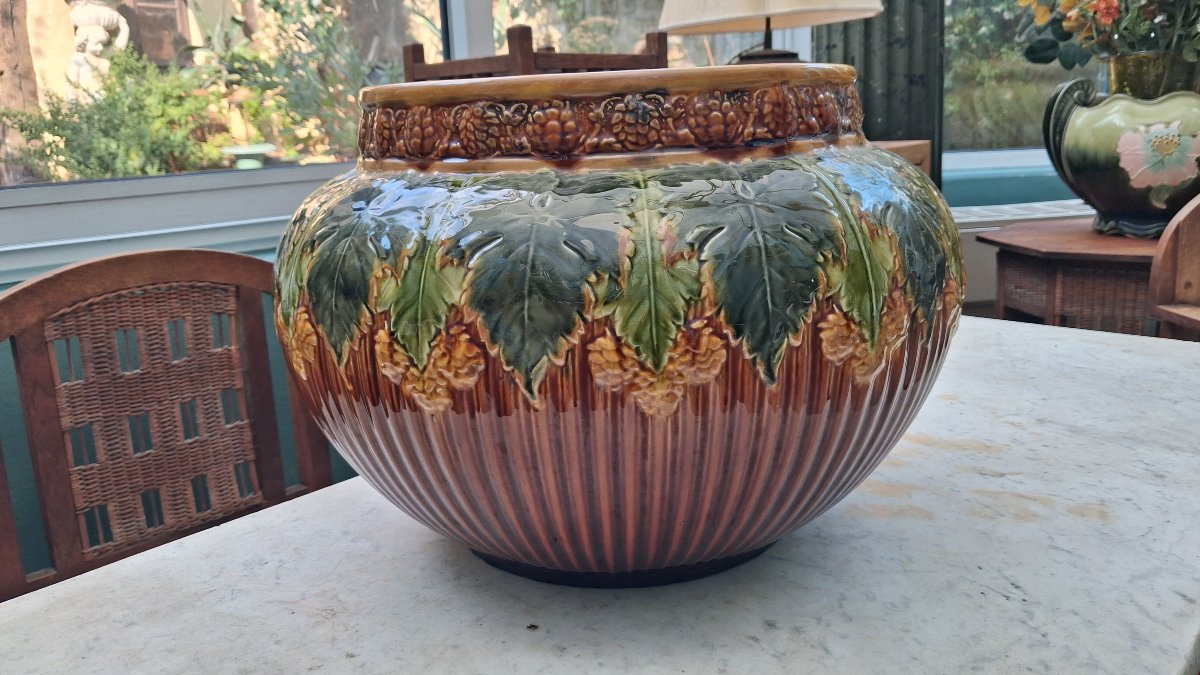 Large Planters With Vine Leaf Design-photo-2