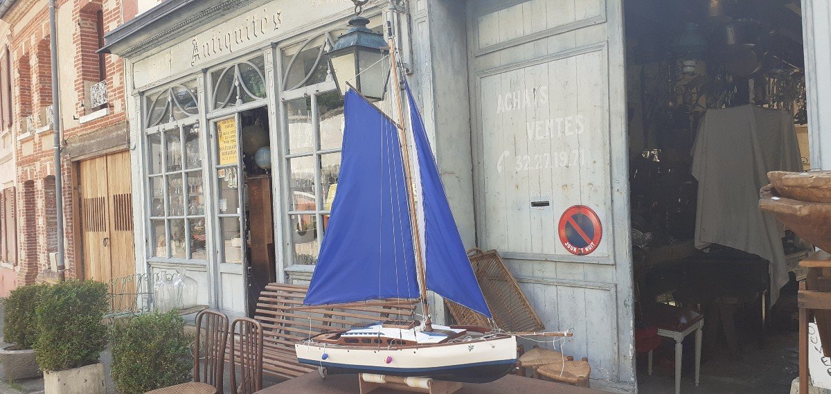 Grande Maquette De Bateau