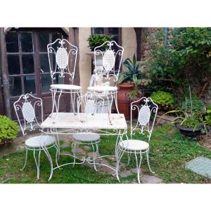 Wrought Iron Garden Furniture 