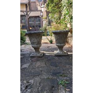 Pair Of 20th-century Medicis Vases Made Of Reconstituted Stone 