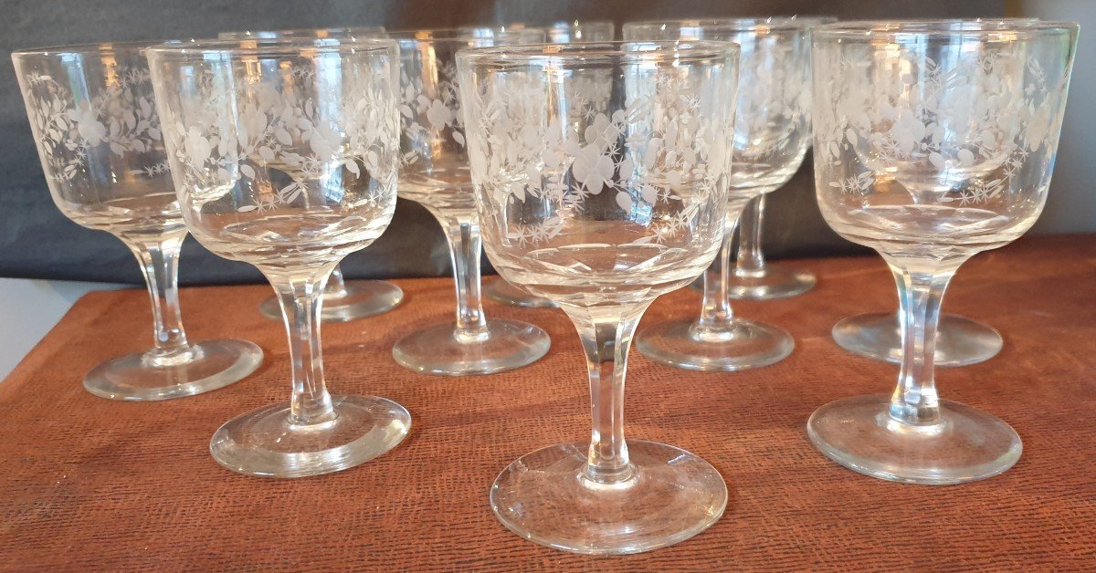 Series Of 10 Wine Glasses. Engraved Flowers Maison Baccarat 19th Century -photo-2