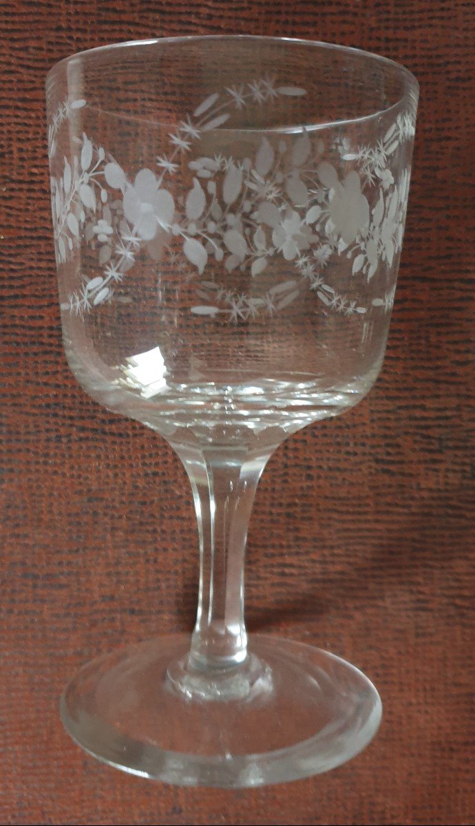 Series Of 10 Wine Glasses. Engraved Flowers Maison Baccarat 19th Century -photo-1