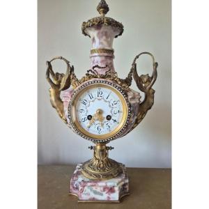 Horloge Marbre garniture en bronze Napoléon III  de style Louis XVI Cariatides fleurs Strass