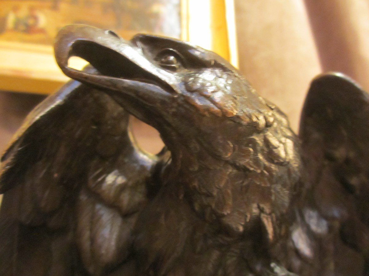 Aigle En Bronze Patiné sur socle en marbre blanc-photo-4