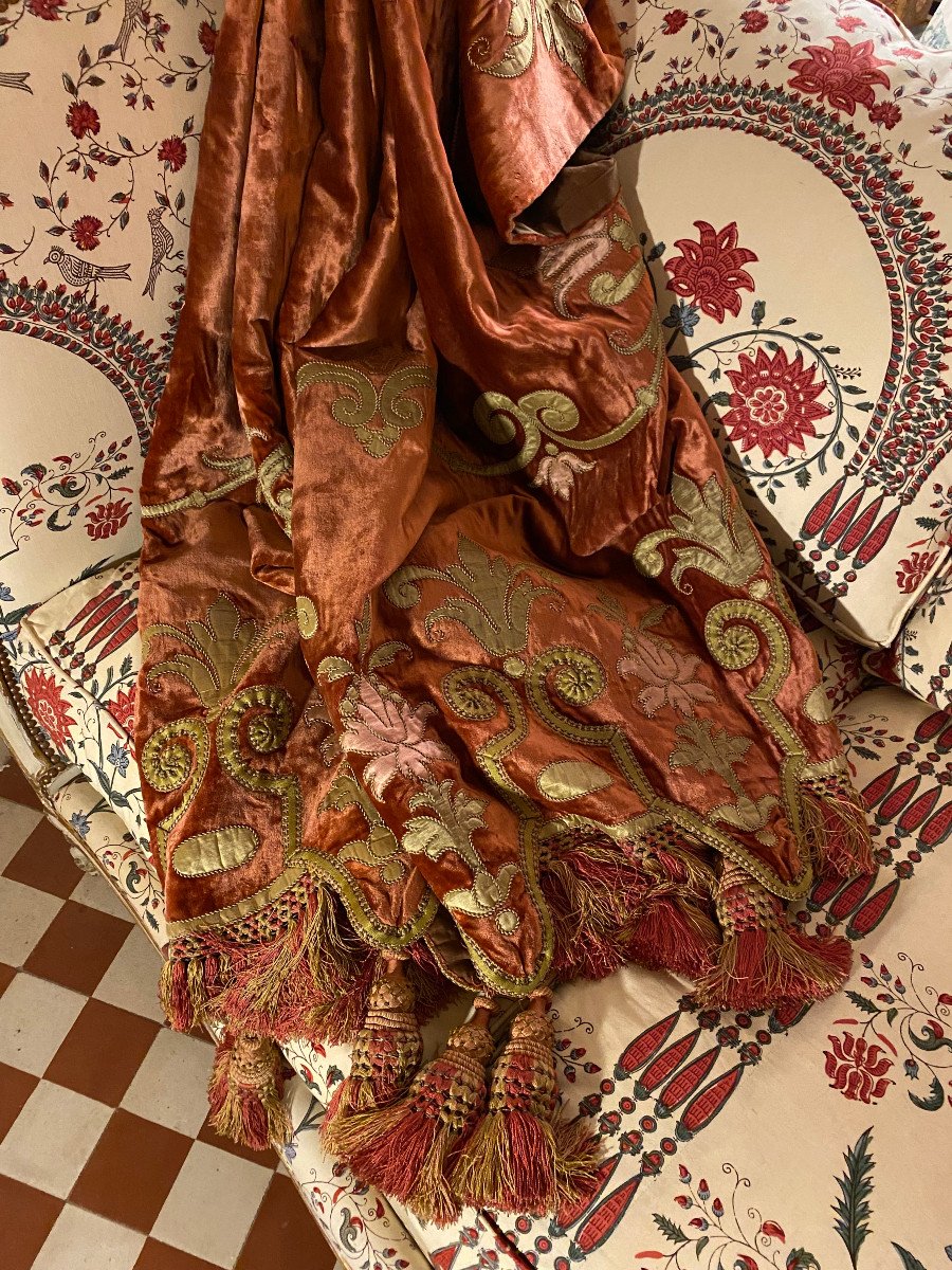 Large Embroidered Silk Velvet Bedspread And Trimmings, End Of The 19th Century-photo-4