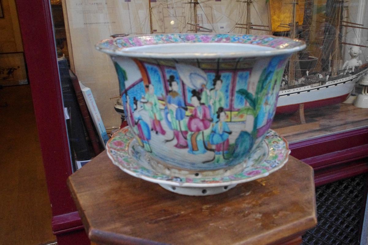 Cache Pot India Company And Its Saucer-photo-3