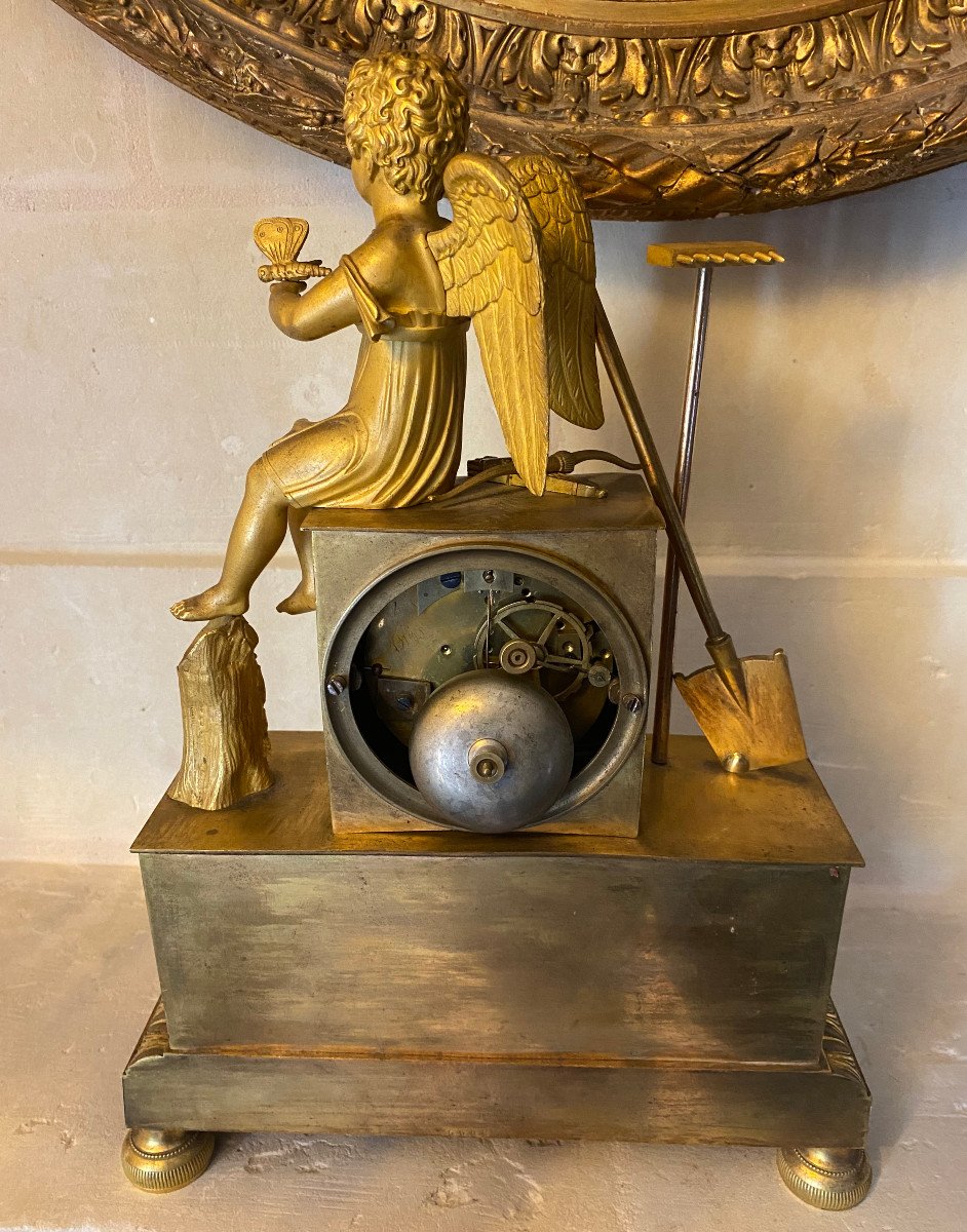 Pendule En Bronze Doré à l'Amour Jardinier, Epoque Restauration-photo-4