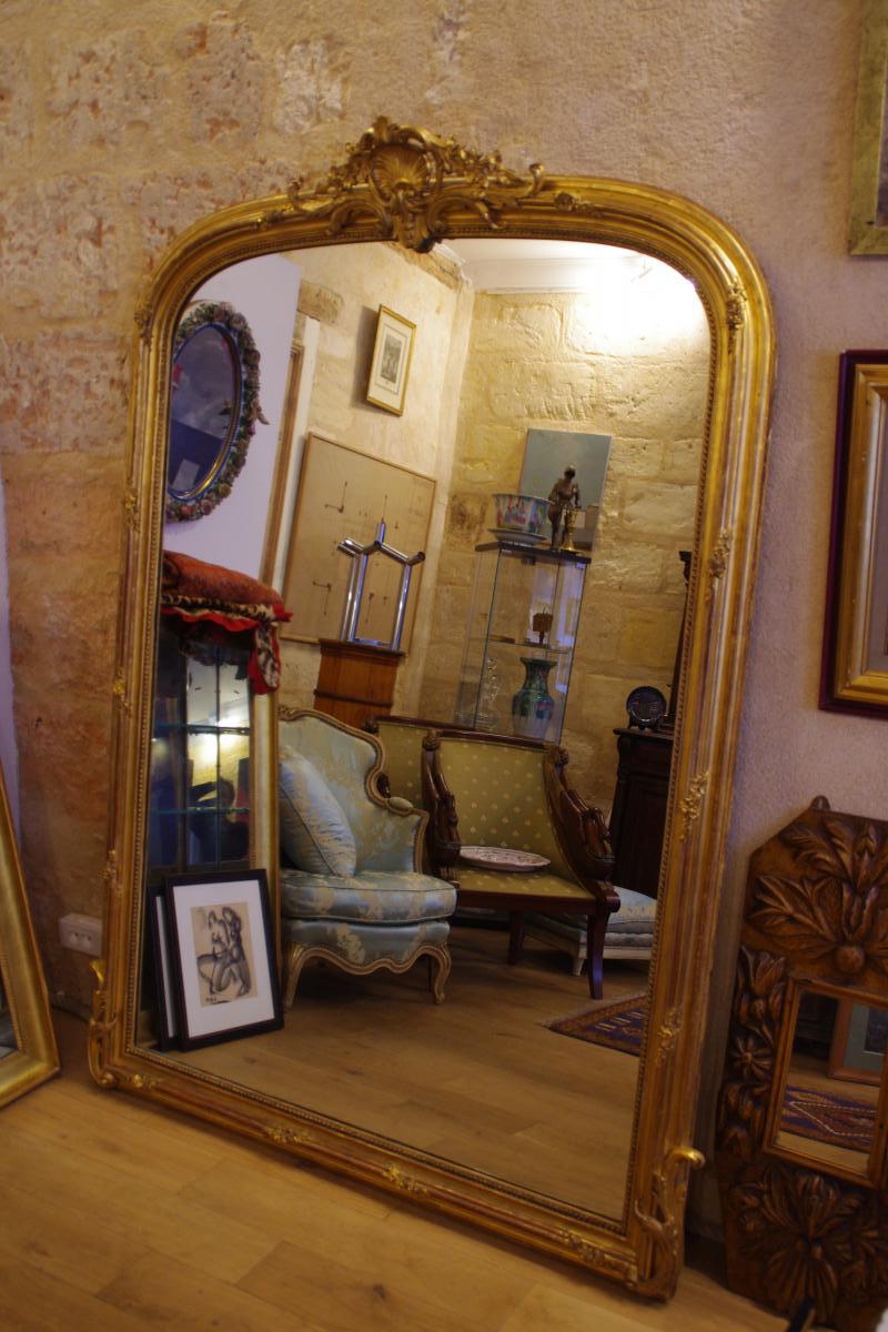 Important Mirror Louis XV Style