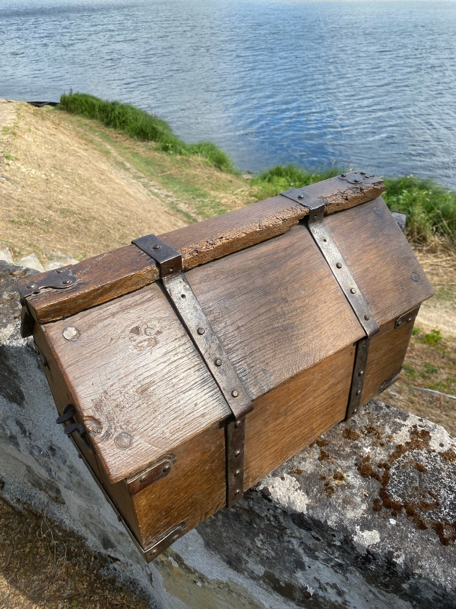 Coffre de marinier de Loire en chêne, XVIIIeme siècle-photo-1