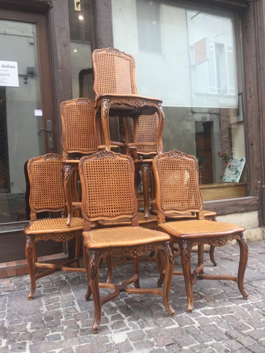 Belle Suite De 8 Chaises Cannées d'époque Louis XV