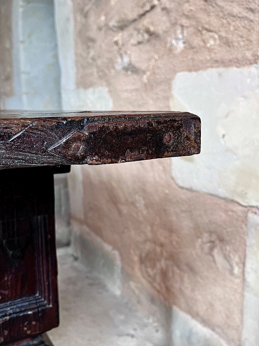 Rustic Spanish Table From The 17th Century. Desktop, Console -photo-1