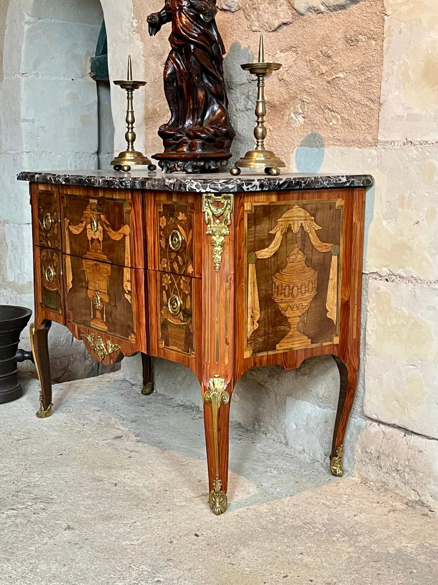 Transition Period Chest Of Drawers With A Raised Jump. Stamped By François Reizell -photo-4