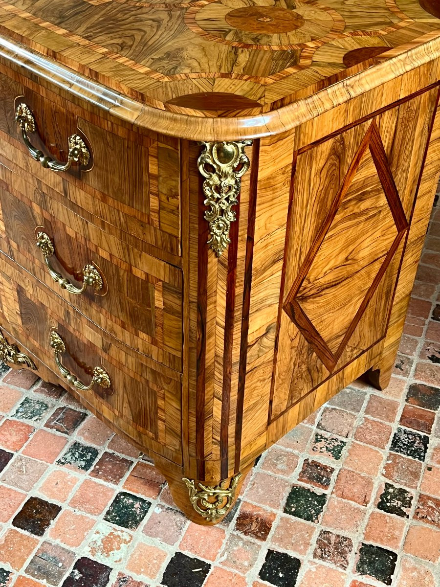Louis XIV Period Chest Of Drawers From Dauphiné In Olive Wood Marquetry -photo-4