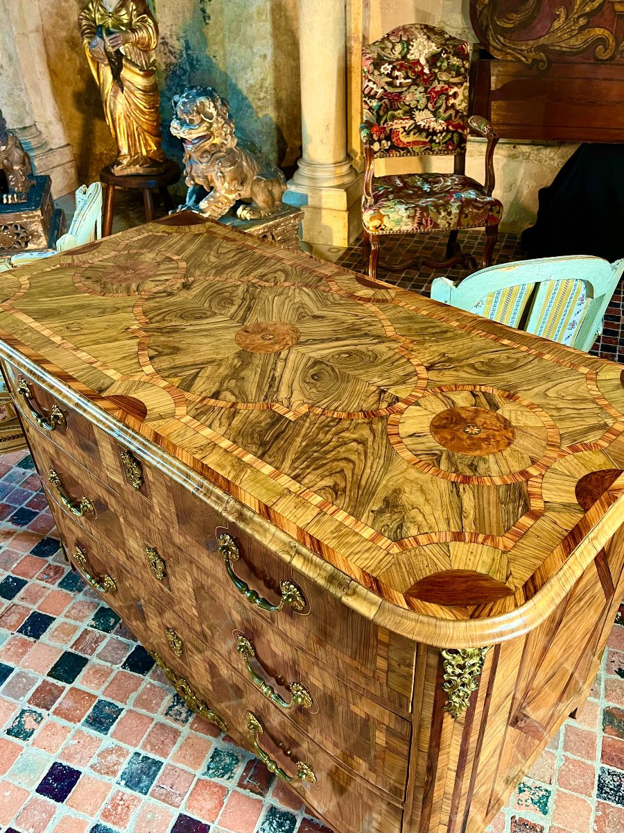 Louis XIV Period Chest Of Drawers From Dauphiné In Olive Wood Marquetry -photo-5