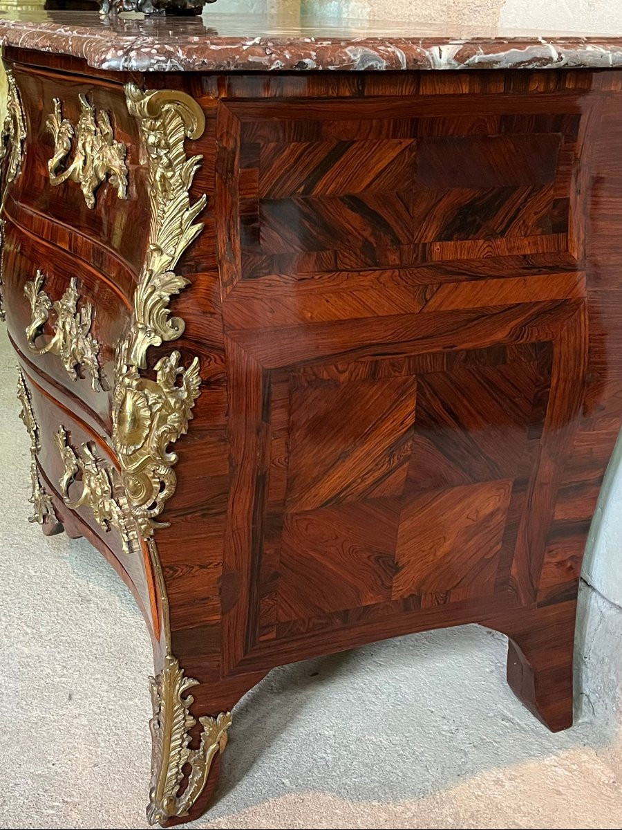 Commode galbée en palissandre , fin Régence début Louis XV , estampillée de François Fleury -photo-2
