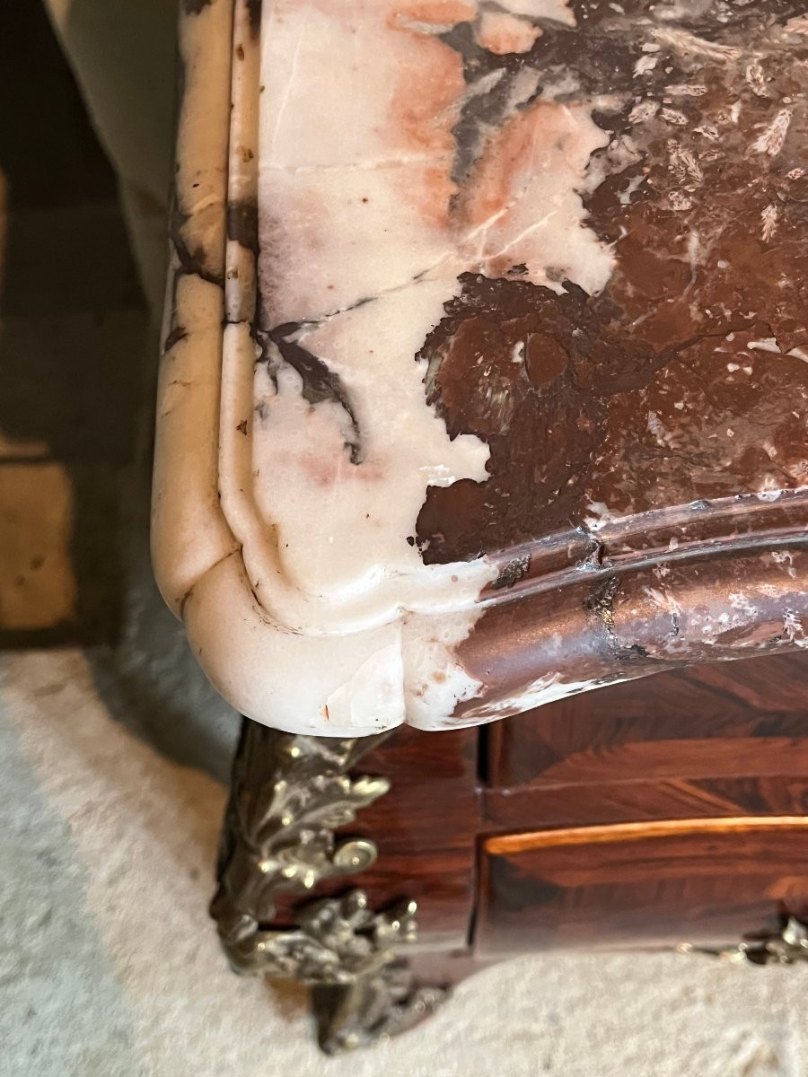 Commode galbée en palissandre , fin Régence début Louis XV , estampillée de François Fleury -photo-5