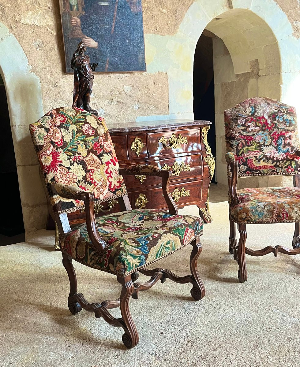 Paire de fauteuils d’époque 17 ème - 18 ème , tapisserie ancienne-photo-2