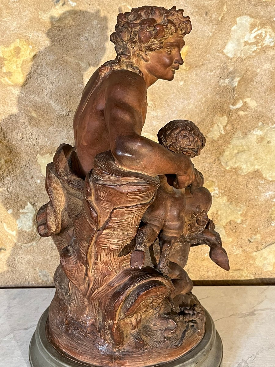 Faune jouant avec des enfants . Terre cuite signée Clodion. -photo-2
