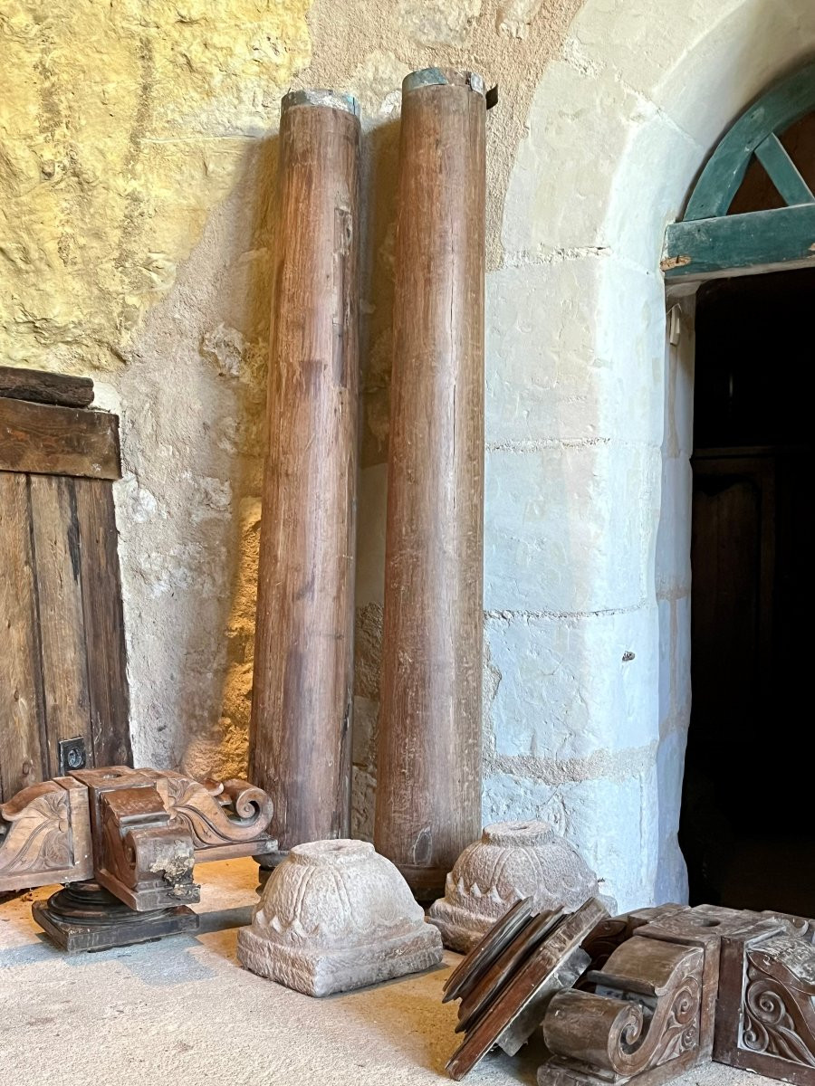 Pair Of Columns From A Palace In Kerala. Solid Teak. Early 19th Century. -photo-5