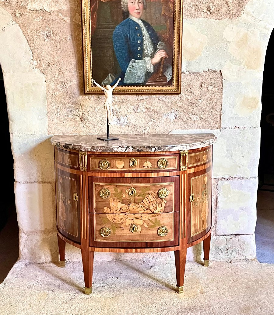Louis XVI Half-moon Chest Of Drawers. Commode Demi-lune . Stamped  M.ohneberg 