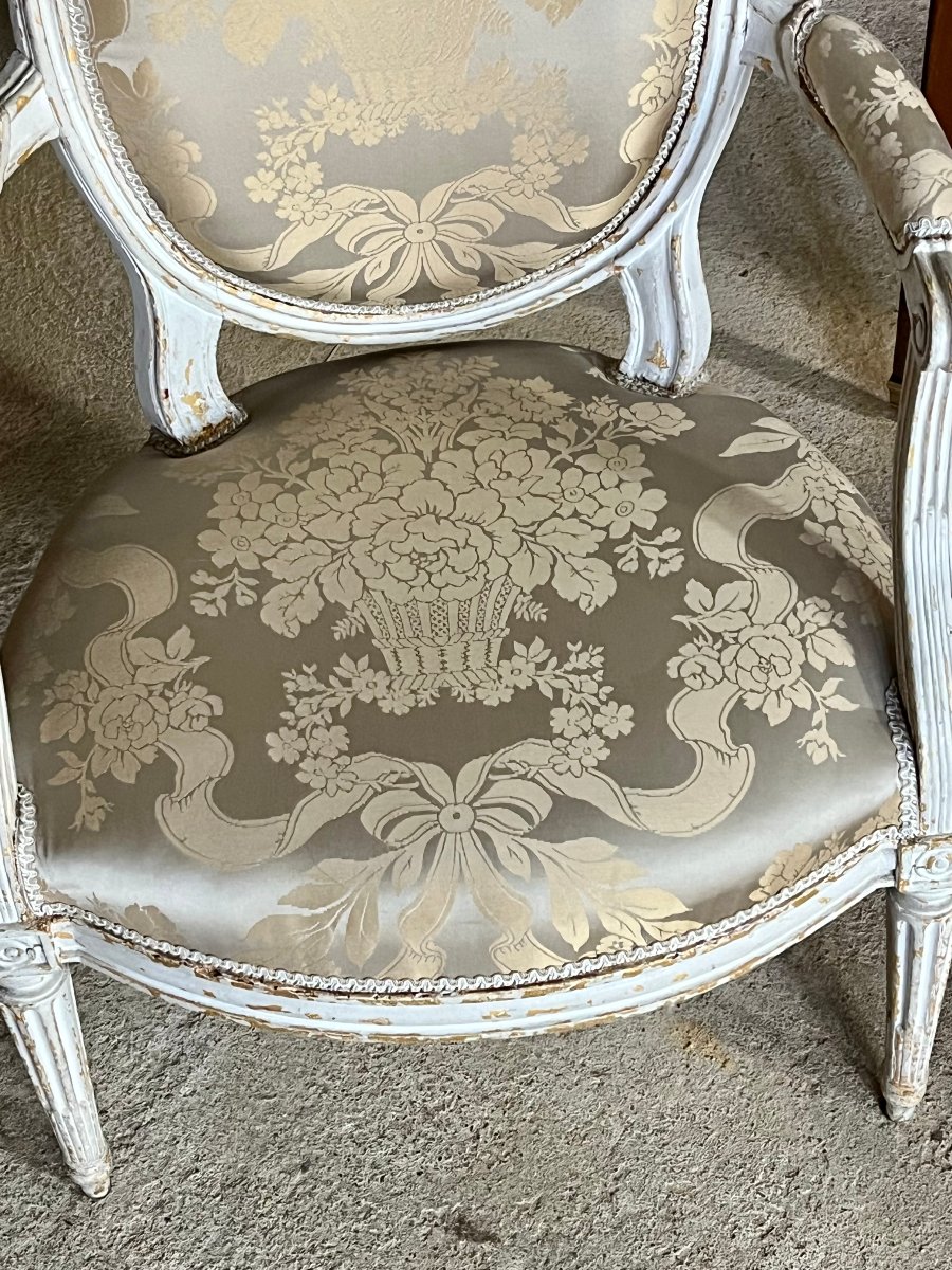 Paire de fauteuils cabriolets  à dossiers médaillons d'époque Louis XVI  estampillés JB Boulard-photo-4