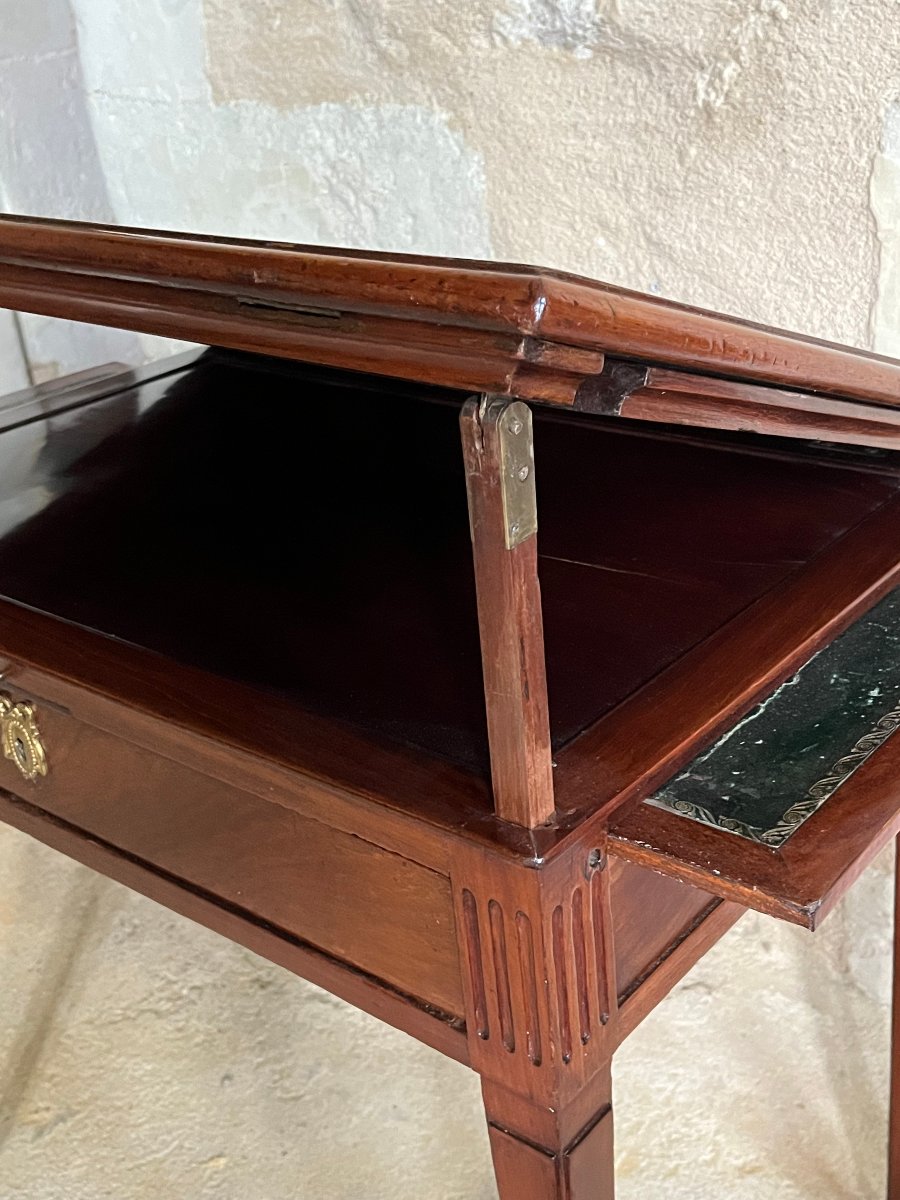 A Table Known As The “à La Tronchin,” Dating From The Directoire Period, Late 18th Century. -photo-2