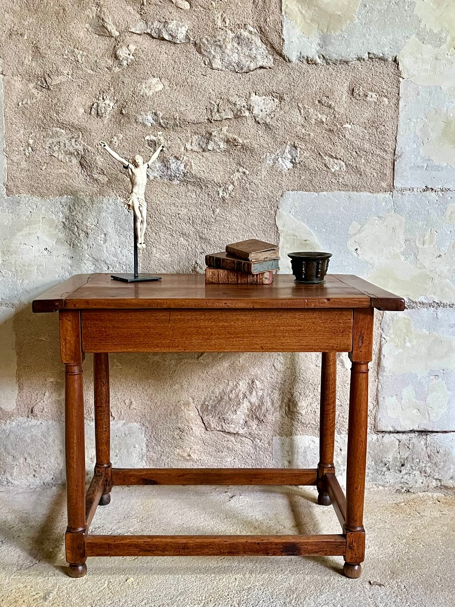Small Writing Desk From The Early 17th Century, Made Of Walnut-photo-2