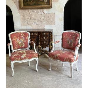 Pair Of Louis XV-style Cabriolet Armchairs. 18th Century. Painted Wood 