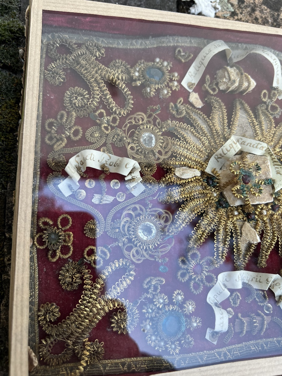 Reliquary XVIII Alsace Embroidery Gold Thread And Relics -photo-2