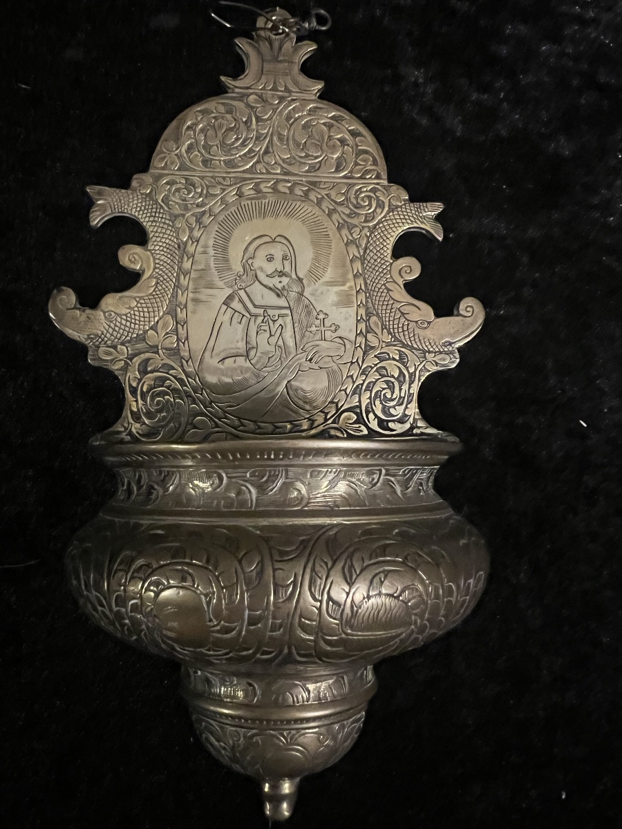 Benitier en bronze époque XVIII richement gravé -photo-6