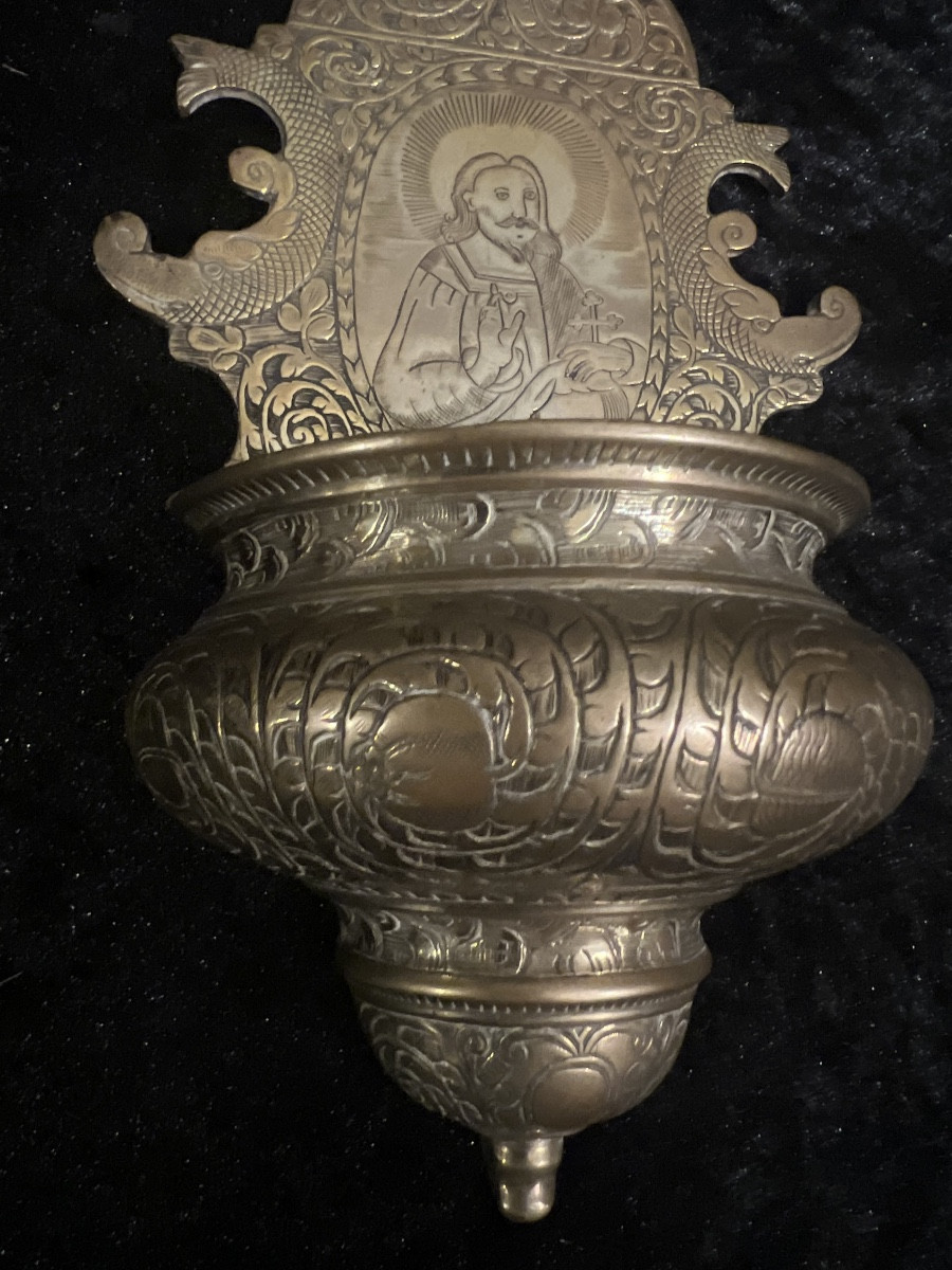 Benitier en bronze époque XVIII richement gravé -photo-8