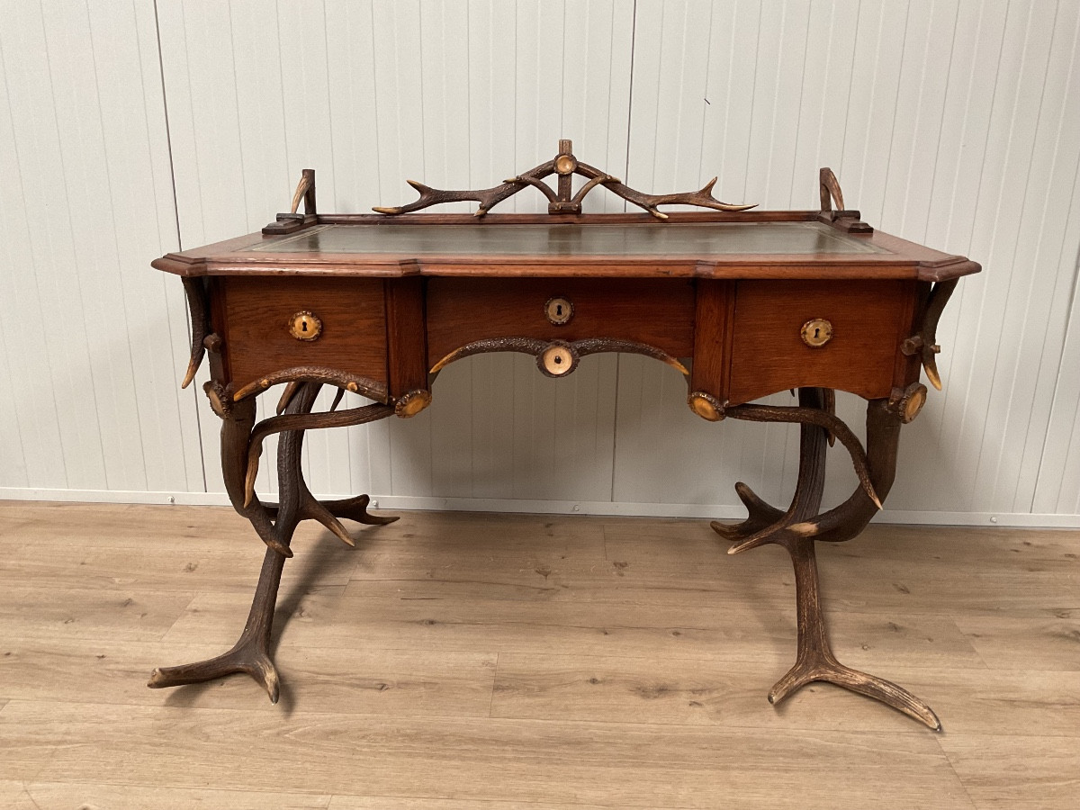 Bureau fin XIXème "Bois de cerf"