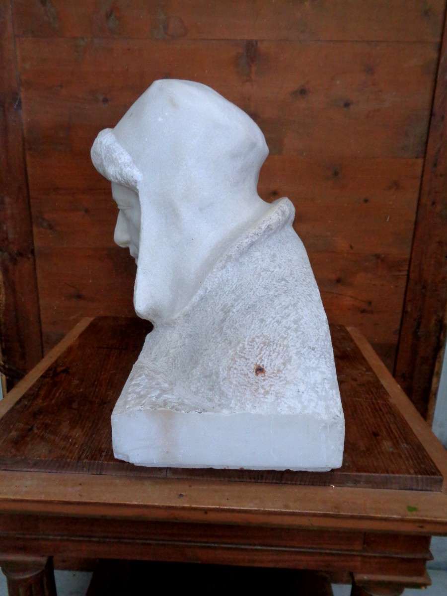 Bust Of A Man Wearing A Fur Hat In Carrara Marble-photo-3