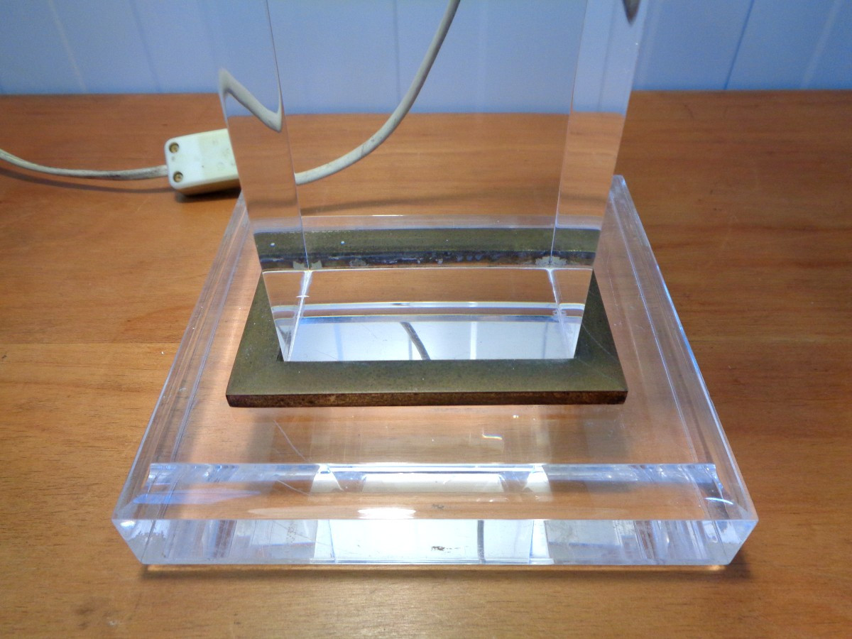 Plexiglass Obelisk Lamp-photo-3