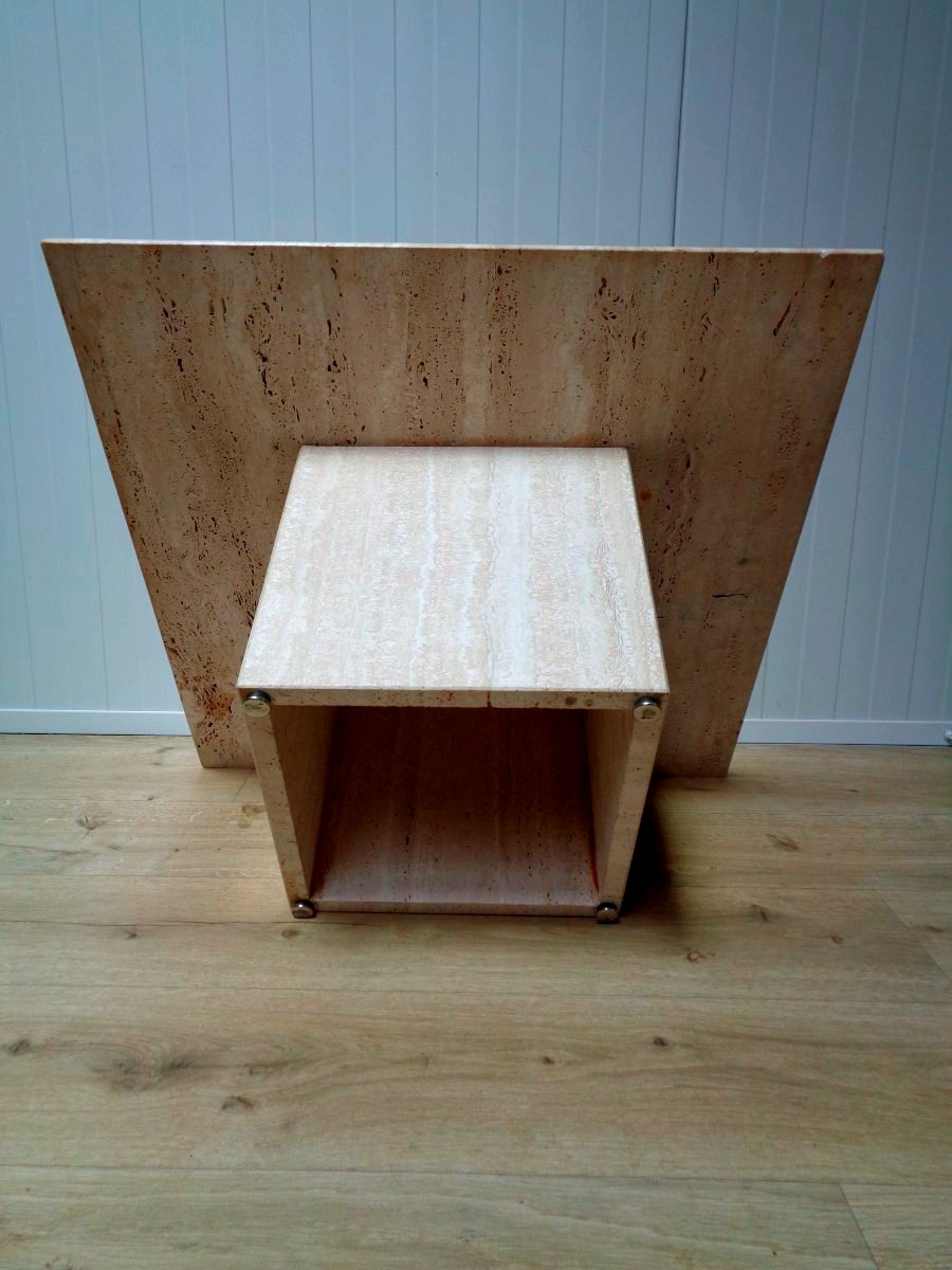Paire de tables basses 1970 en travertin.-photo-2