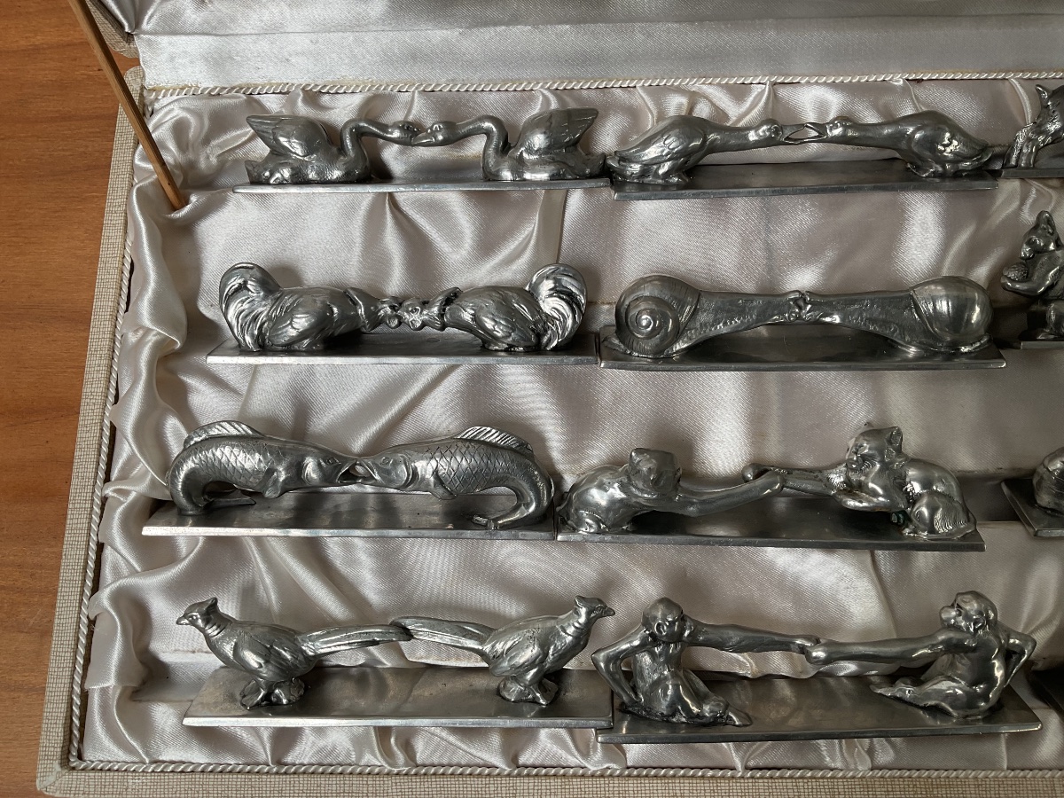 Display Case With 12 Animal-shaped Knife Holders, 1950-photo-2